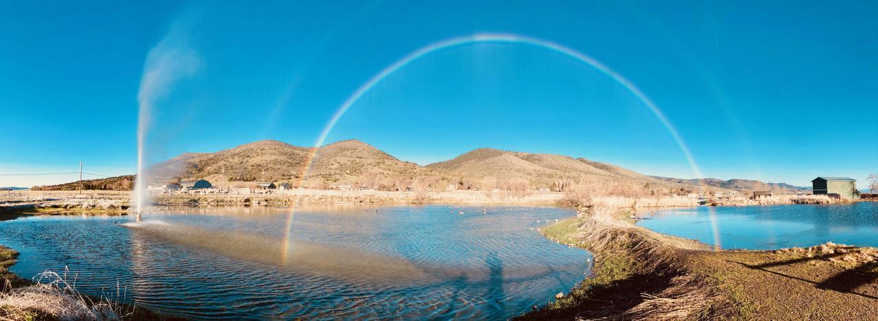 Hunter'S Hot Springs Resort Lakeview Esterno foto